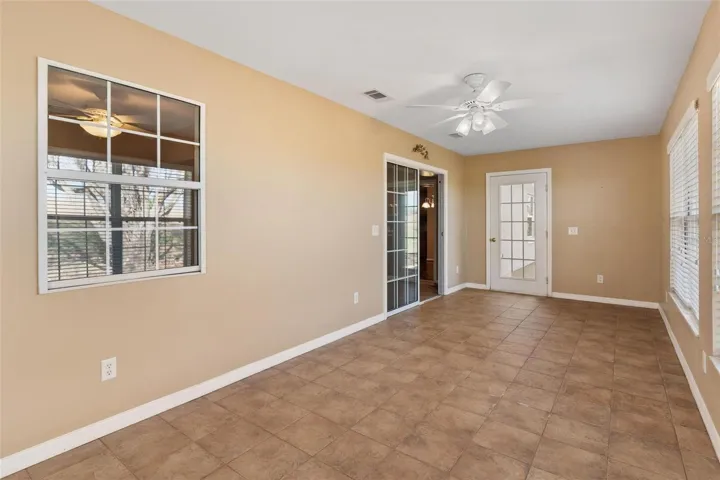 Bonus Room-perfect for office/den, hobby room, reading nook, etc.