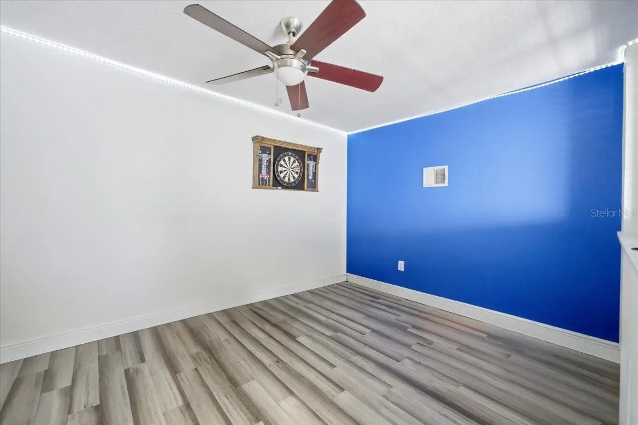 Bedroom 2/loft