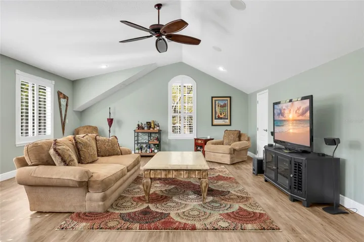 Extra large bedroom 4/Den on second floor