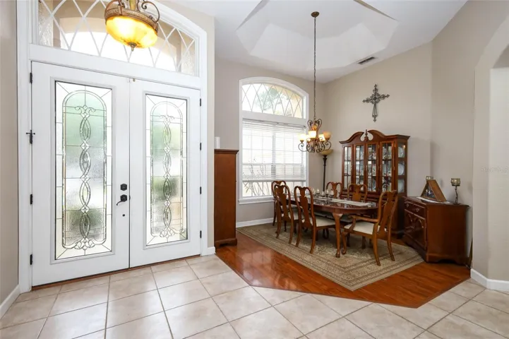 Foyer/Dining Room