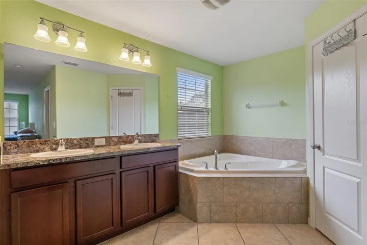 Owner's Ensuite