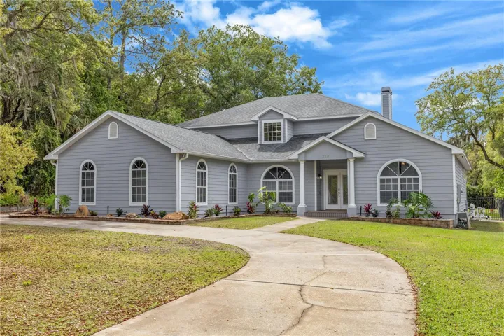 Welcome home to 279 Main Road!