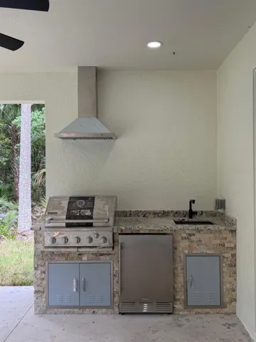 Summer Kitchen