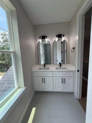 Upstairs bathroom