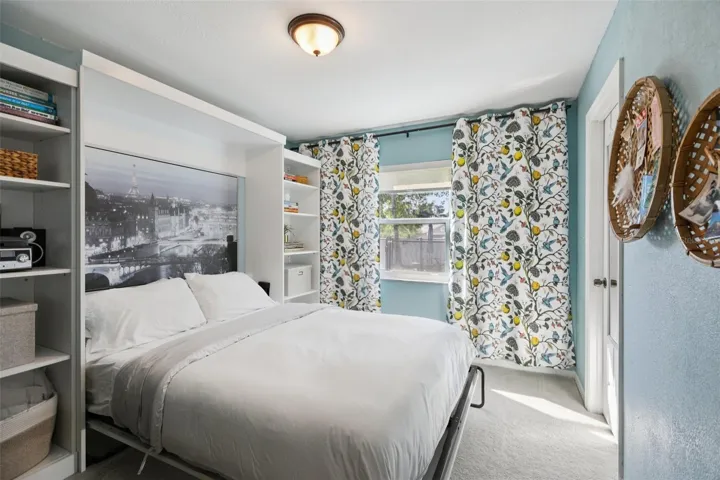 Murphy bed