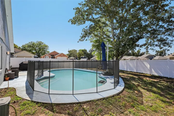 Pool/baby gate