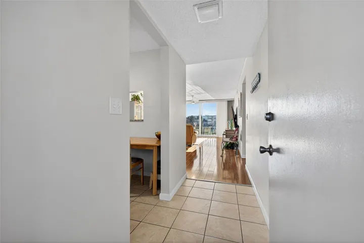 Natural light throughout