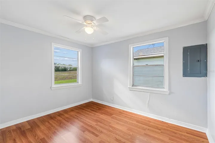 2nd bedroom