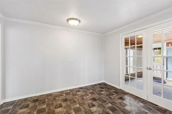 kitchen/dining