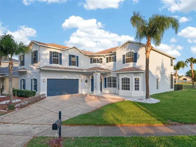 OVERSIZED CORNER LOT!