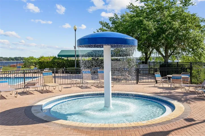 splash pool