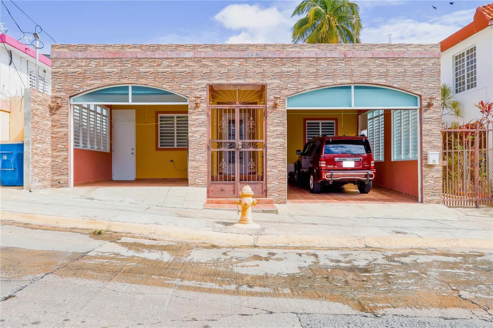 Front/Garage