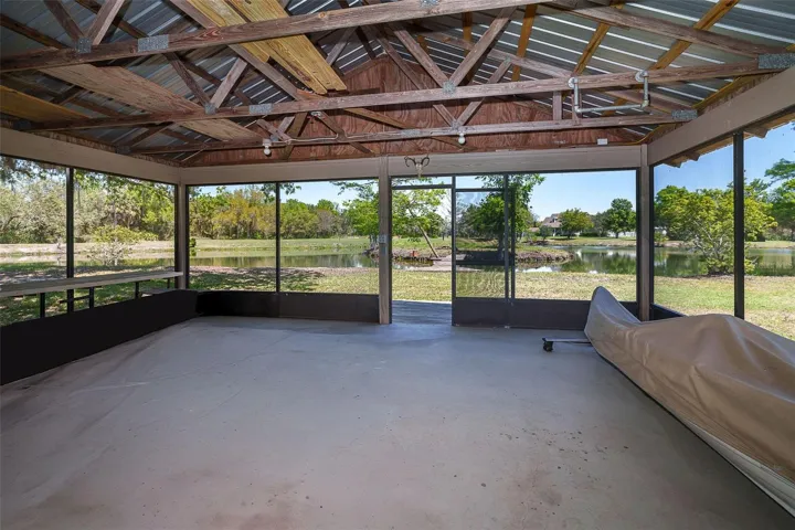 Flexible bonus building for entertaining, storage, hobbies or workshop.