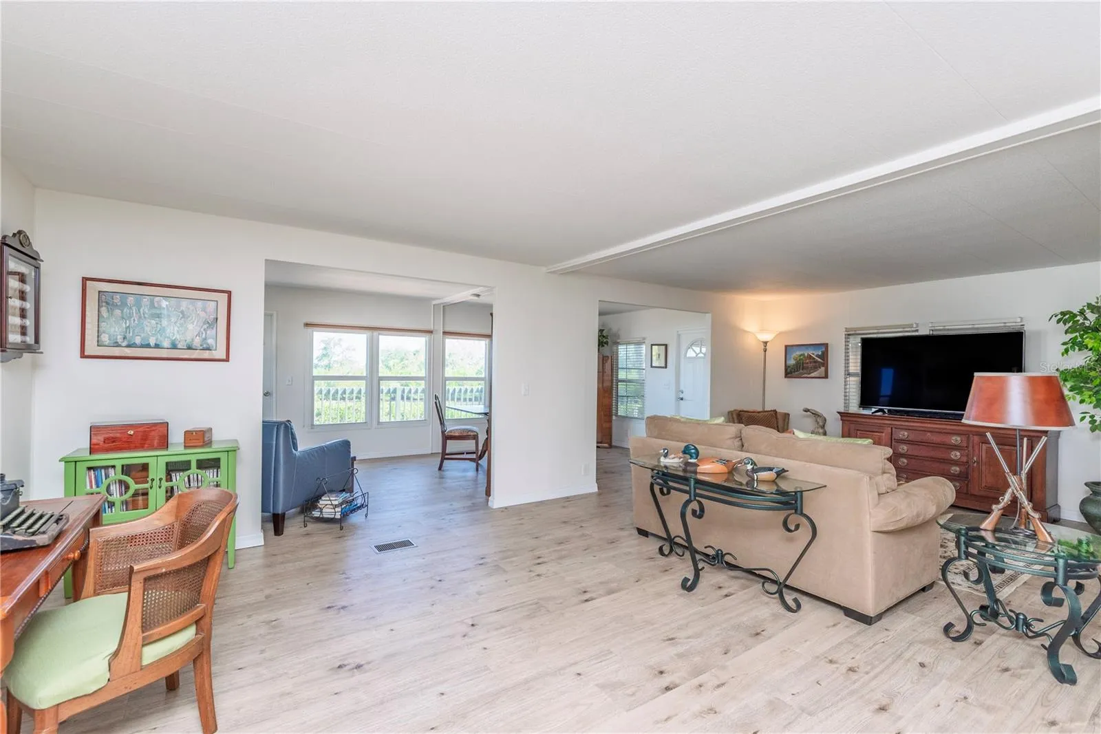 Open floor plan.