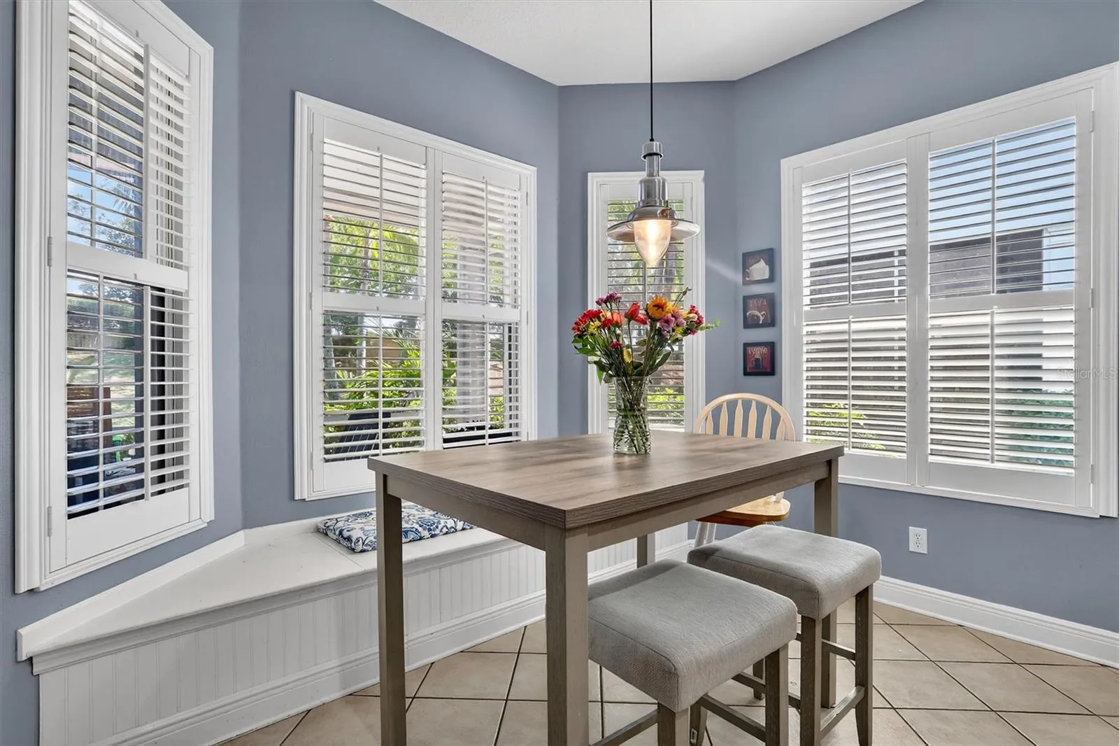 Eat in dining with bay window seating.