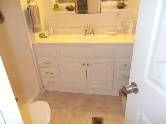 Bathroom #2