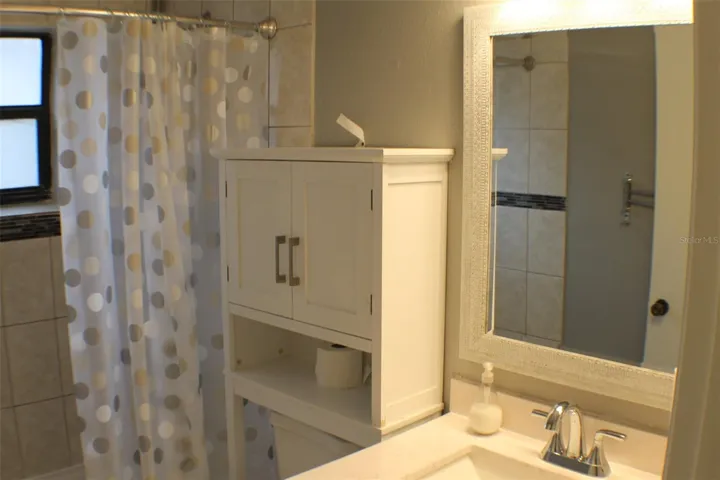 2ND BATHROOM