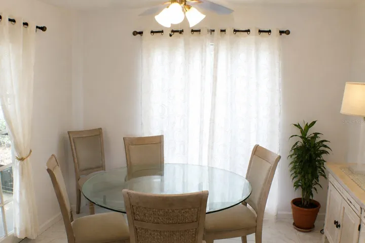 BOUNES ROOM