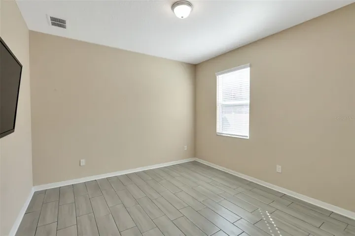 Bedroom (first floor)