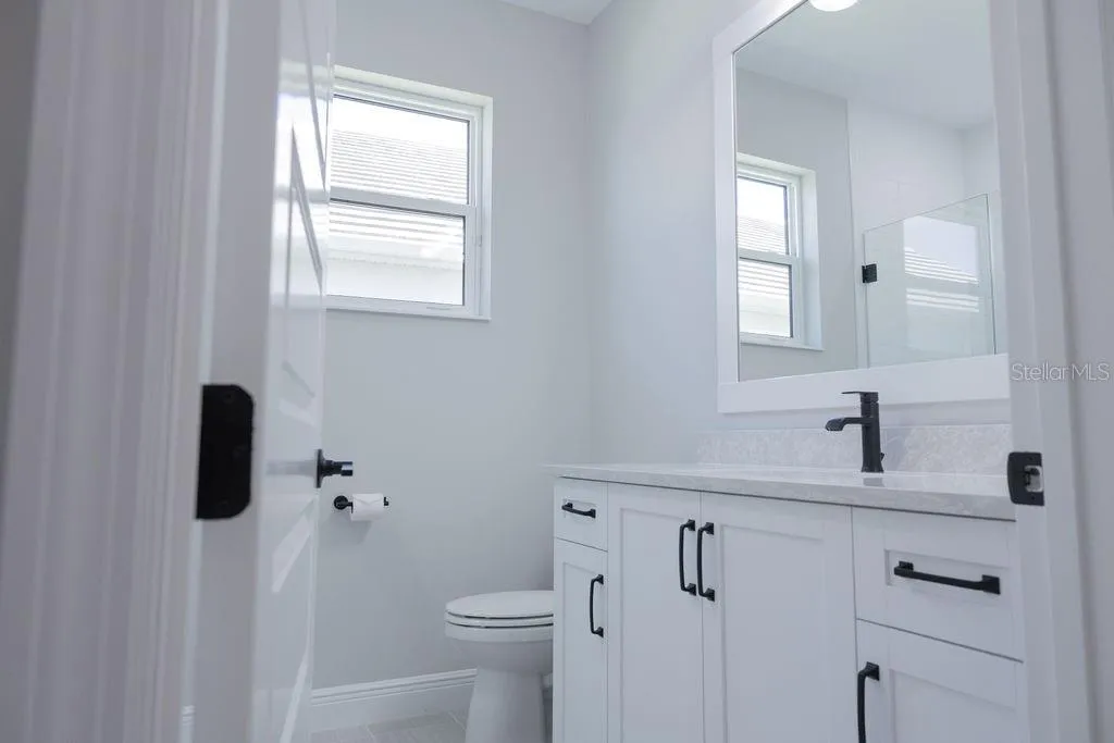 2nd Bathroom