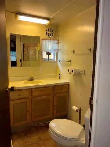 Three-piece bath with shower.