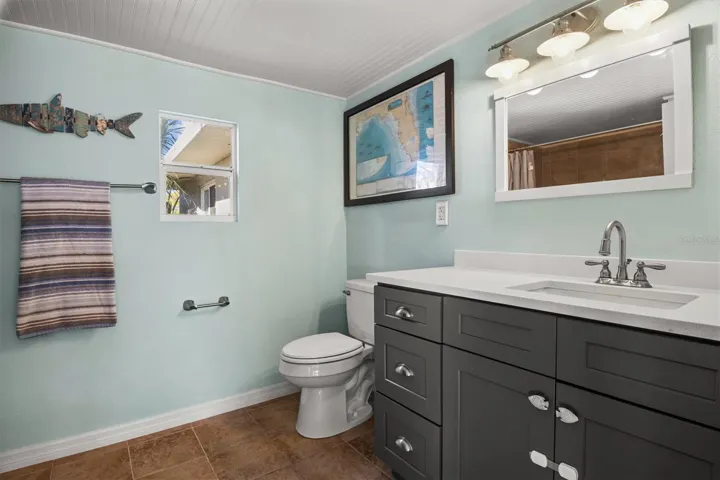Bathroom right off the bonus room