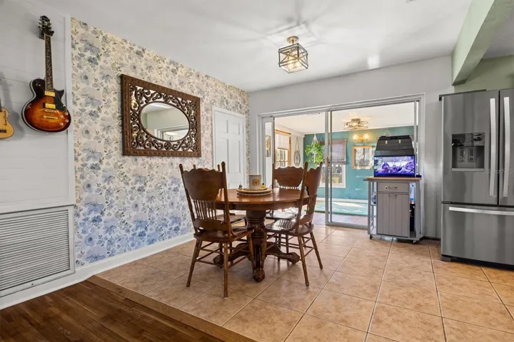 Bonus Room/Enclosed Porch
