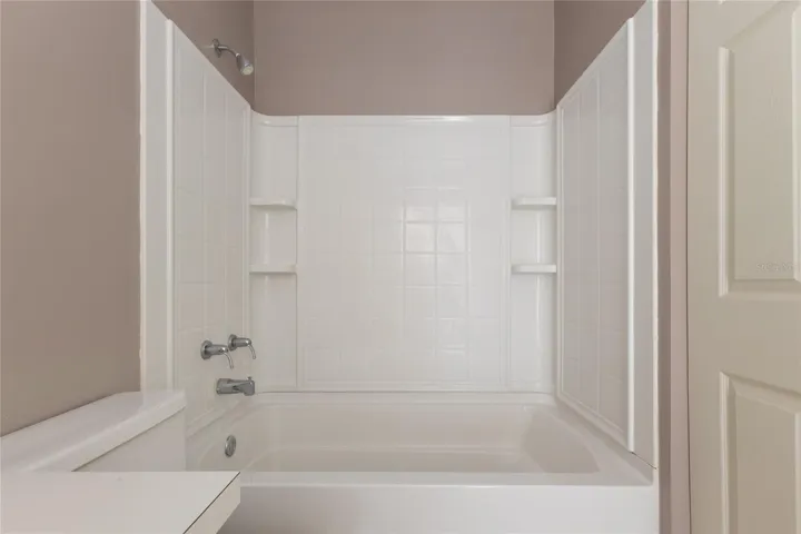 Tub / Shower