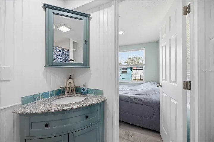 Studio bathroom