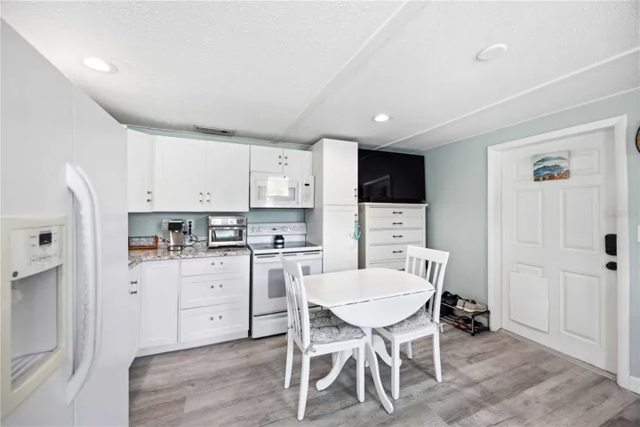 Studio Kitchen