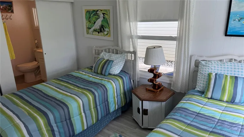 Secondary bedroom