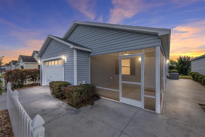 Twilight at 3404 Carrabelle Ct.