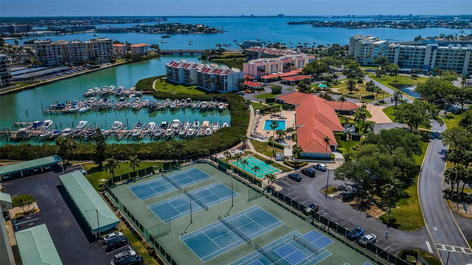 Harbourside Amenities - Waterfront, Beautiful Clubhouse, Full-Service Marina, Tennis &amp; Pickleball Courts, Shuffleboard, and More!