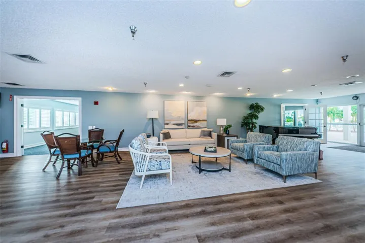 Clubhouse - Come, Sit and Relax