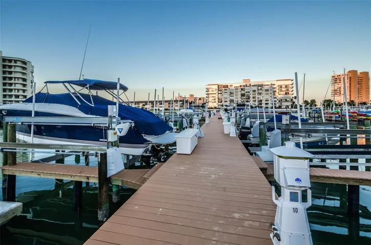 86-Slip Marina