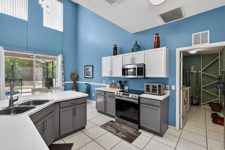 Kitchen/Laundry View
