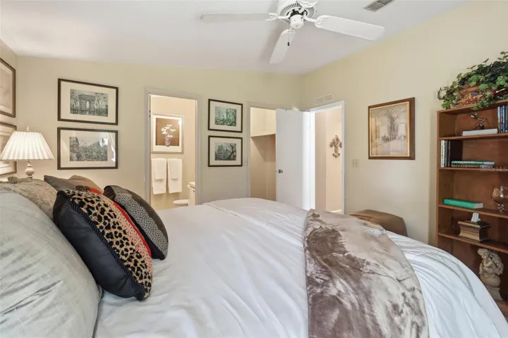 Primary bedroom with ensuite and walk-in closet