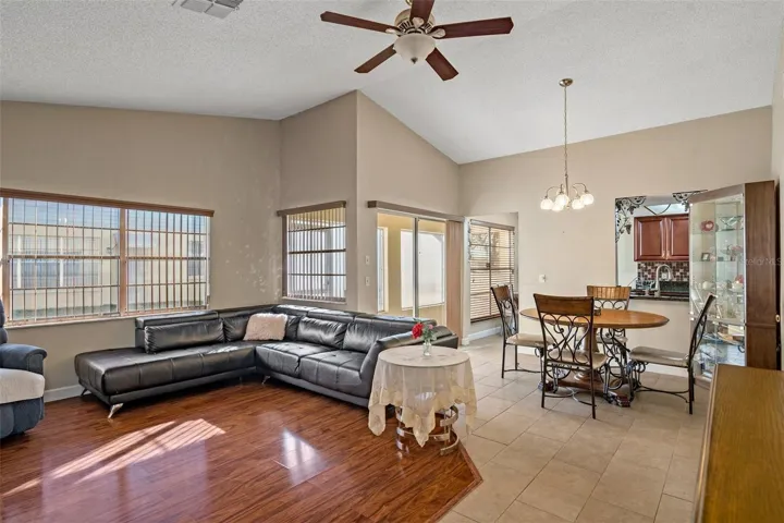 Living & Dinning area