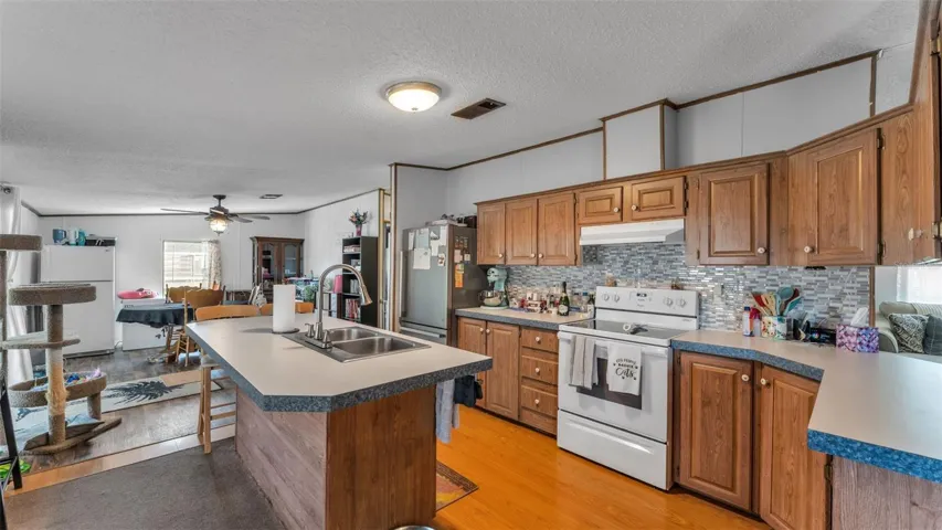 1170
