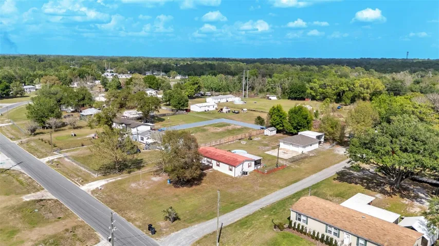 .6 acres in Lakeland, FL with detached garage and carport