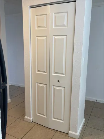 Kitchen pantry