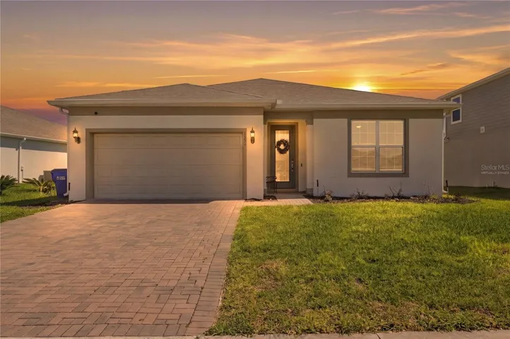 Front sunset "virtually Staged"