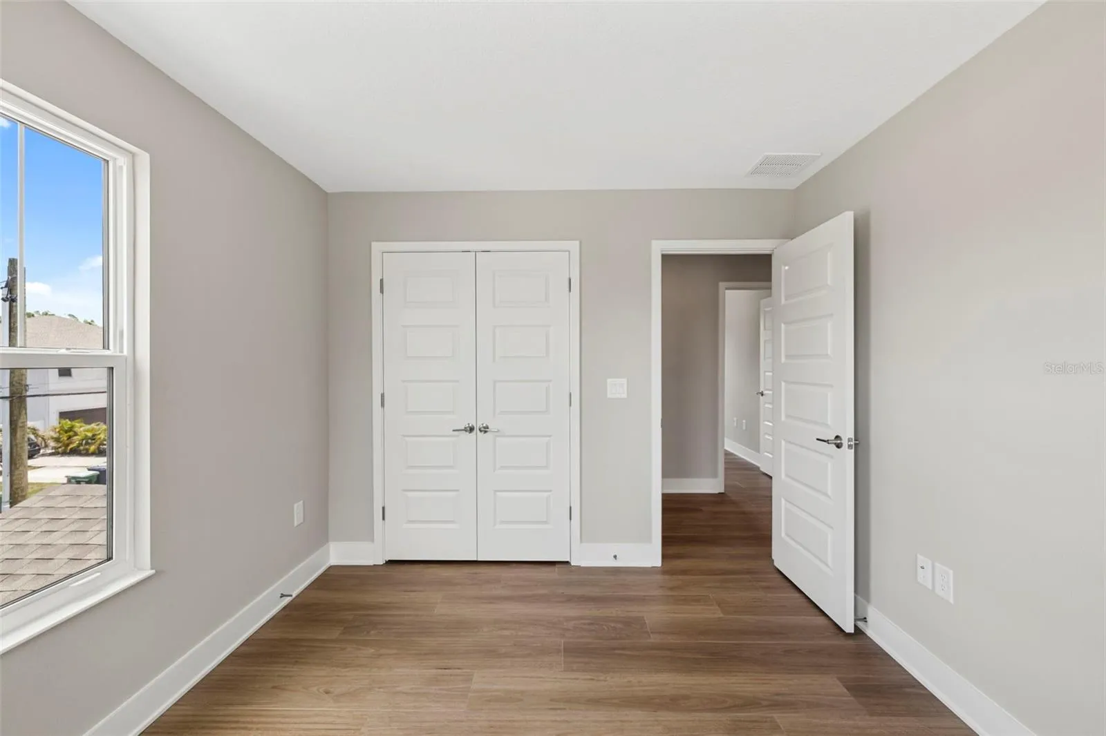 Guest bedroom