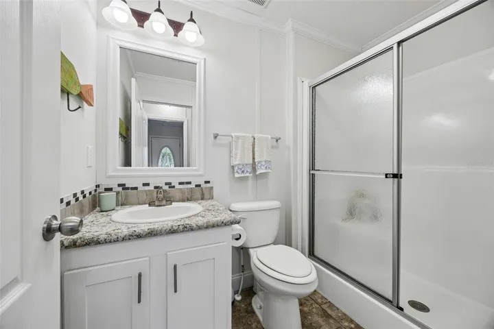 Also with walk-in shower
