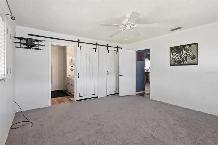 Master Bedroom with In-Suite and walk in Closet