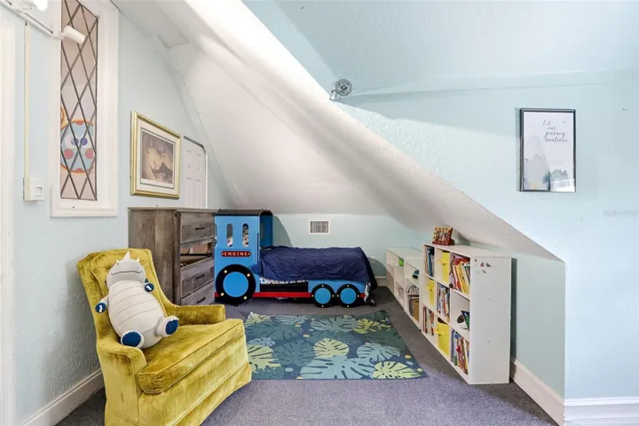 Third floor bedrooms