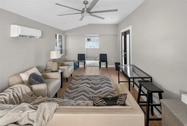 IN-LAW SUITE