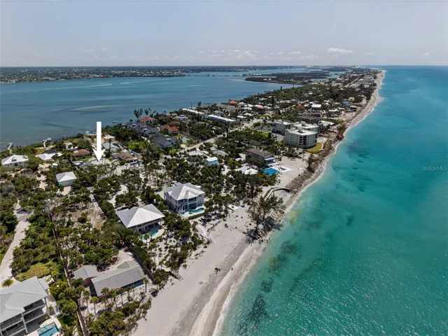 Quick access to Gulf and Lemon Bay!