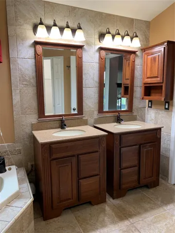 Primary En Suite