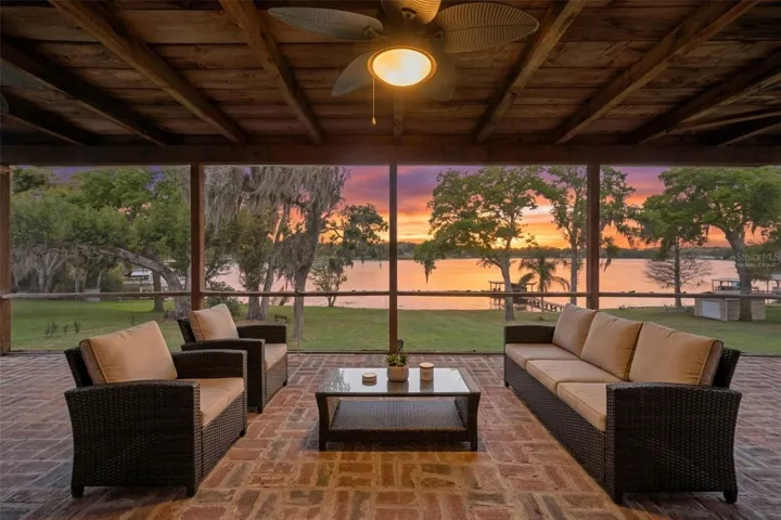 Virtually Staged. Lanai